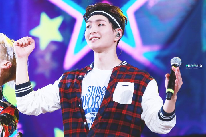 Hair style up Jinki + headband? Hell yes. 