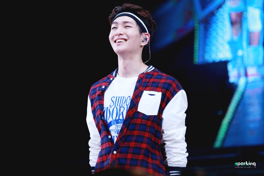 Hair style up Jinki + headband? Hell yes. 