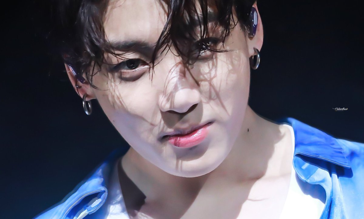 95xvjk's tweet photo. คิดภาพตามคือพ่อฉลามเสือโซฮอตมากจ้ะแม่ ในหัวมีแต่ภาพเซ็ทนี้ หล่อเปียกอินบางกอก แง้ อยากเปนวินนนนนนนนนนนนนเดดดดดดด้  #คุณฉลามของวินดี้ https://t.co/f7XLfOMWE8