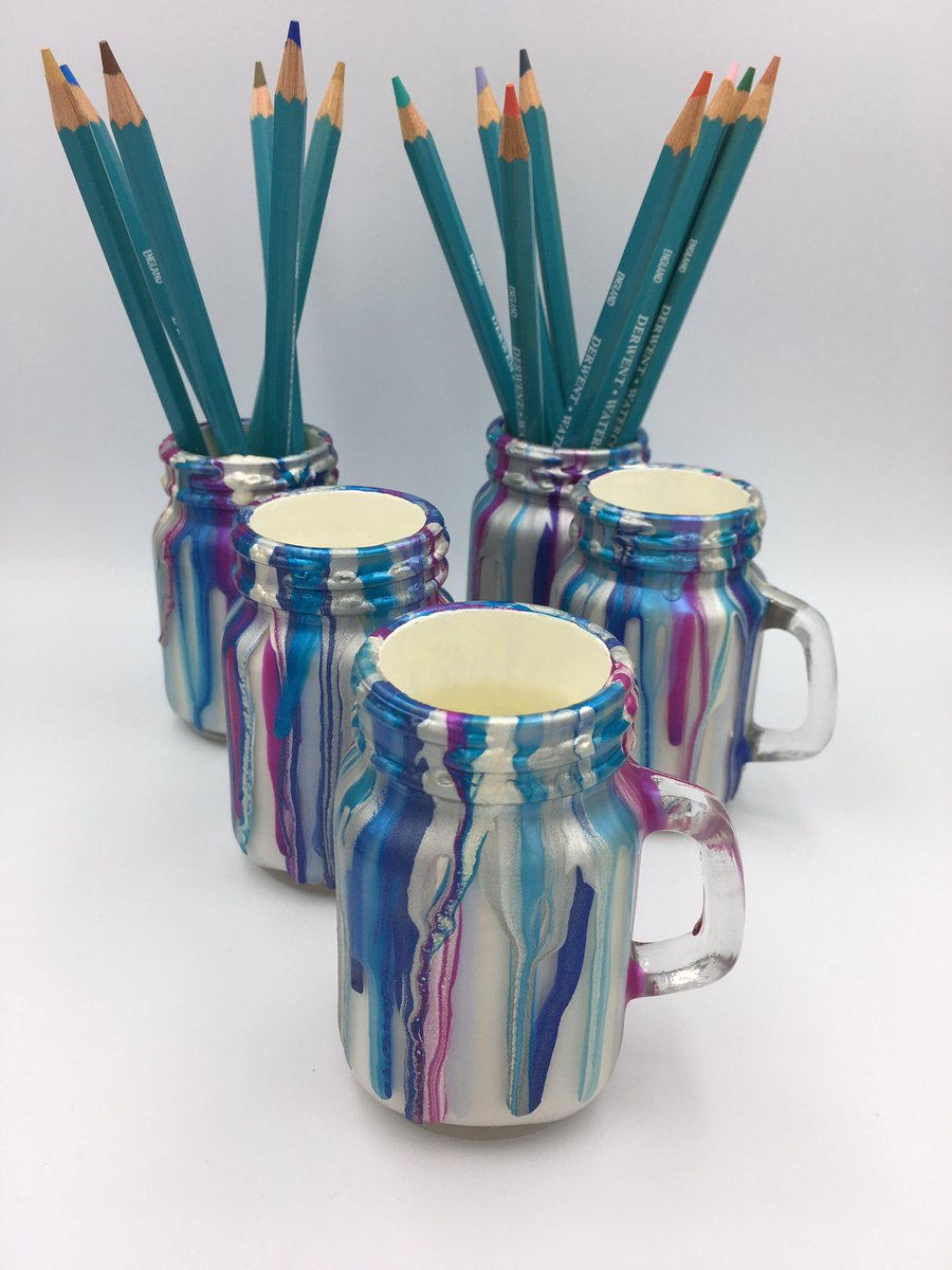 BrushCrafts's tweet photo. New colour for my pencil pots inspired by a certain film 😀 #pencilpot #frozen #frozenfilm #elsafrozen #frozenfever #frozenanna #frozen2 #brushcrafts #handpainted #handcrafted #maker #crafter #craftfair #craftfairs #gift #giftideas #artisan #artist #leicestermaker #artstudio https://t.co/kYu7SXBTBS