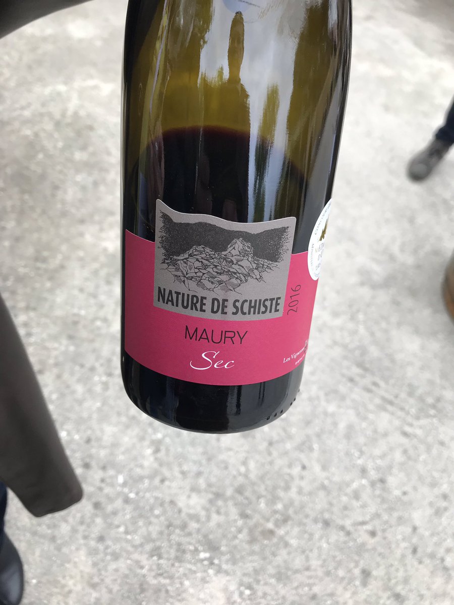 2e journée aux Grenaches du Monde. 4 belles bouteilles de Sardaigne, dont 2 coop (Orgali, Ferruccio) et 2 caves privées (Asinara et Badesi); deux jolis rosés de Terra Alta (Vinyes del Convent, Sant Miquel); 3 médailles d’or pour Maury (Vignerons de Maury, Pouderoux, Lavail).