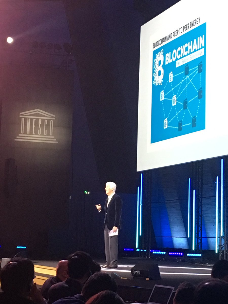 vincebastide's tweet photo. Passionate speech from Joël de Rosnay @derosnayjoel on Energy & #SmartCities: fusion of #Digital and #Energy worlds -> #Enernet . Example: #solar tisles on homes and energy reselling via #blockchain ! #Netexplo https://t.co/IdDWtkkmXp