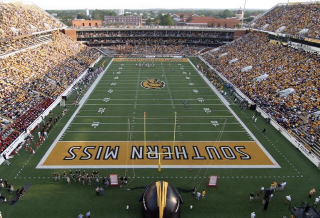 Blessed and Honored to receive my second offer from Southern Miss University...@Coach2Bless @GC_JagsFootball @247Sports @DemetricDWarren