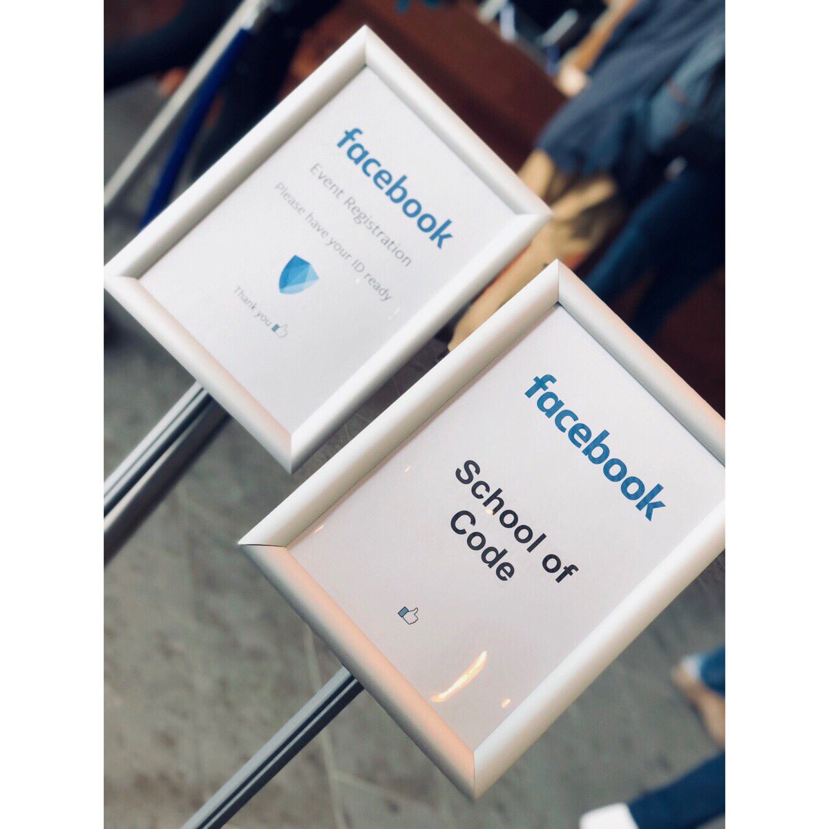 theSchoolOfCode's tweet photo. ....first stop of our London Tech Scene away is @Facebook! We are SO excited to be here and learn what languages they use to #Program and how they use #React! #LondonTeamDayAway #LondonTechScene https://t.co/UN1TPzoJPW