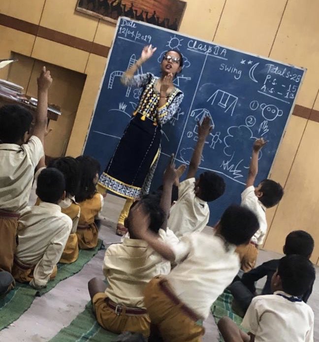 Love it when children get excited! Latika of Ahvaan with Class-2 students.