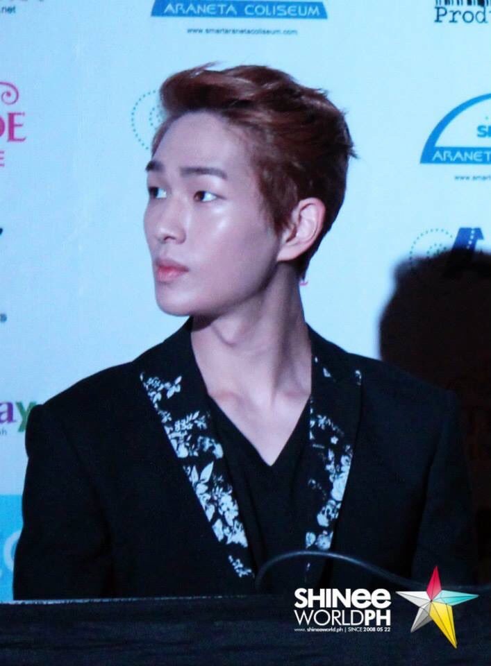 those sharp jawlines and adam's apple. 