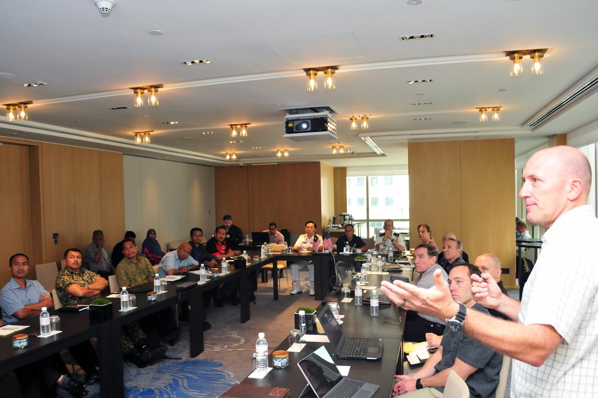 myjointforce's tweet image. Majlis penutup CDC EKSESAIS BERSAMA WARRIOR 2019/20 disempurnakan oleh AKS J7, Laksma Chan Peng Cheong dan Mr. Tamaribuchi ECG Directors di Hotel Grand Hyatt, KL. 
#jointplanningprocess 
#teamingforsuccess 
#interoperability 
#unityofeffort 
#defencediplomacy