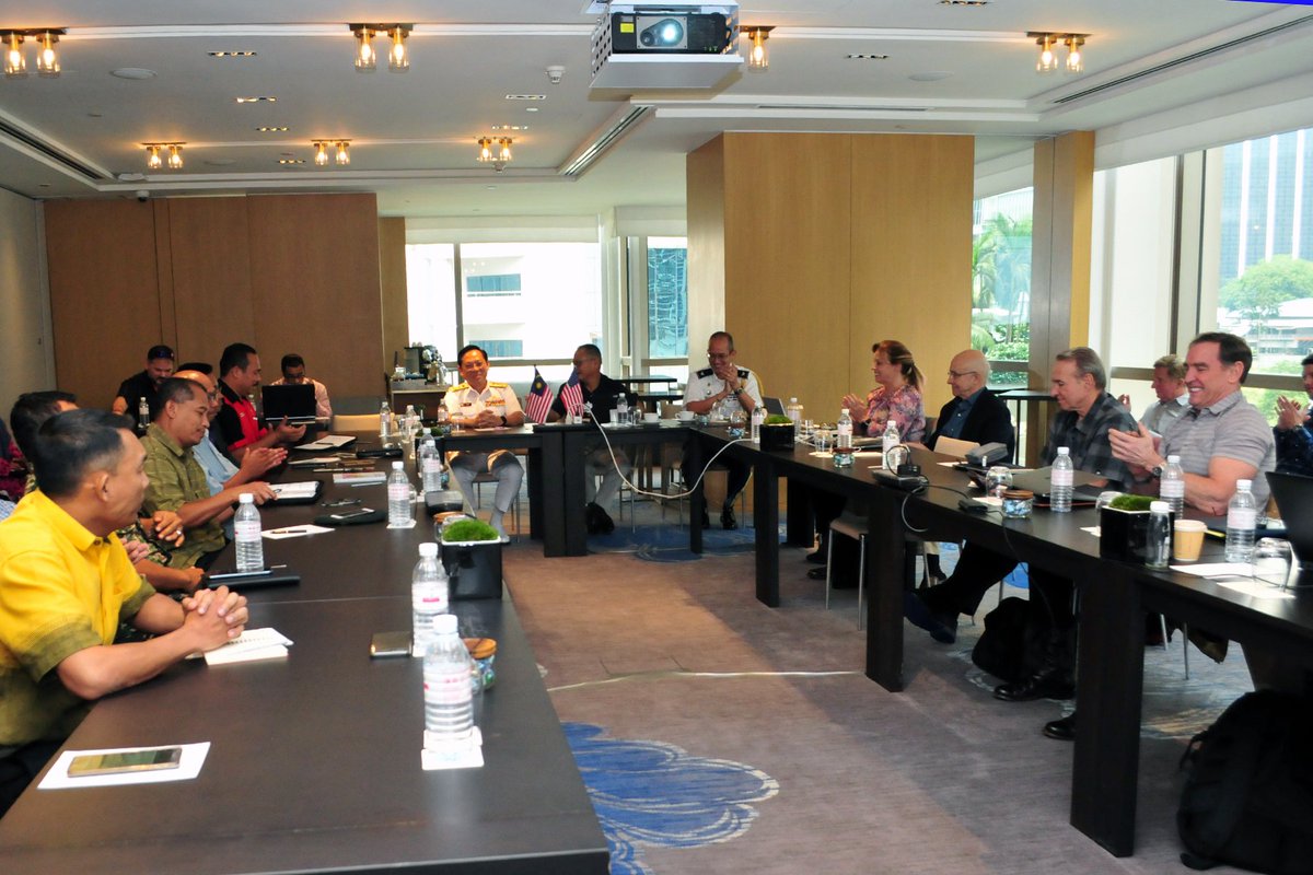 myjointforce's tweet image. Majlis penutup CDC EKSESAIS BERSAMA WARRIOR 2019/20 disempurnakan oleh AKS J7, Laksma Chan Peng Cheong dan Mr. Tamaribuchi ECG Directors di Hotel Grand Hyatt, KL. 
#jointplanningprocess 
#teamingforsuccess 
#interoperability 
#unityofeffort 
#defencediplomacy