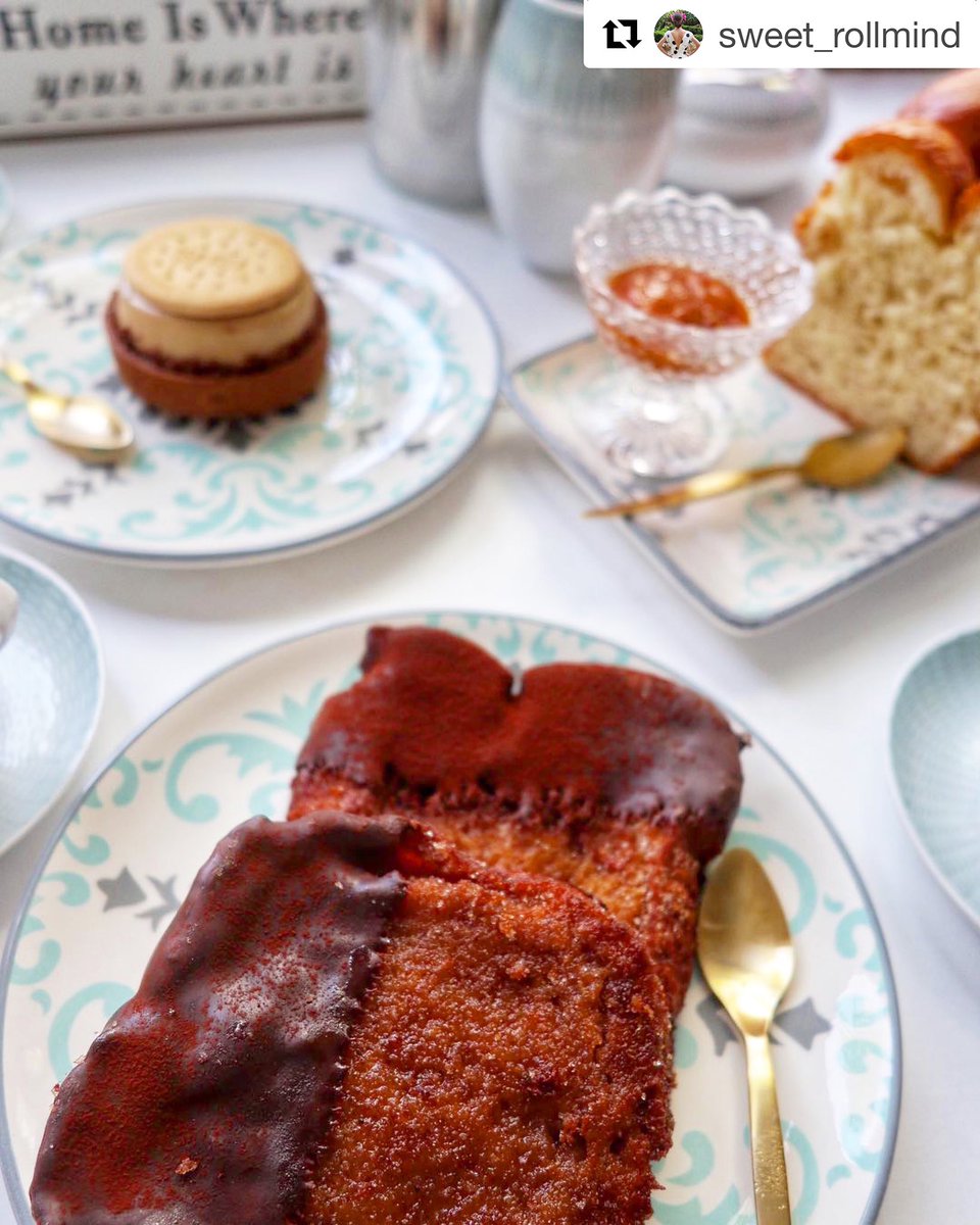 Desde luego, hay personas que saben muy bien como comenzar la Semana Santa 🤩🤩🤩🤤🤤🤤.

¡Fantástica la foto que has compartido con el pedido que te llevaste a casa, @sweet_rollmind !

Muchas gracias 😊👌🏻