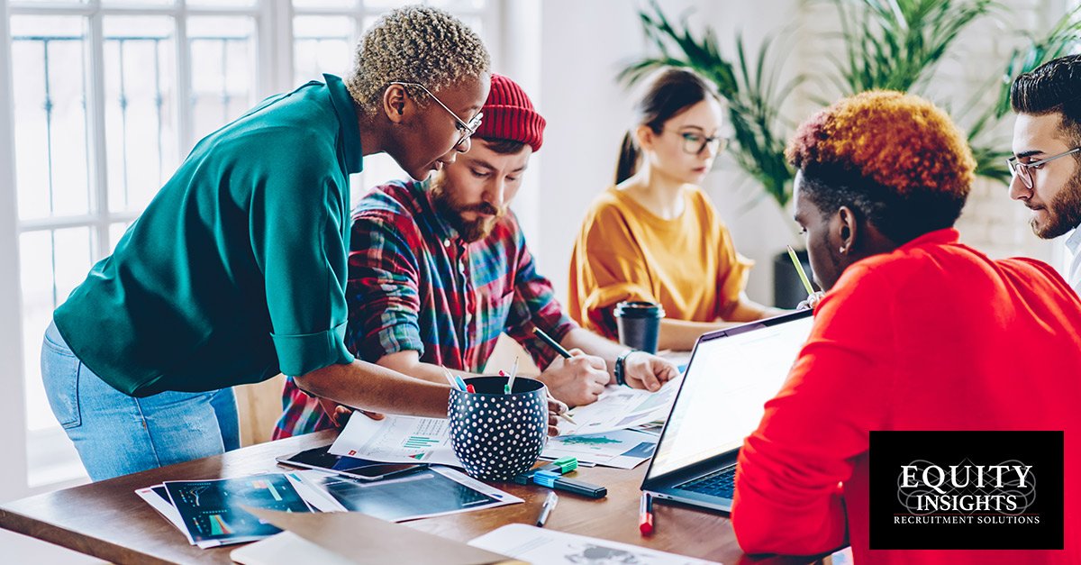 EquityInsightZA's tweet photo. A leading global brand in its category seeks for a Head of Media Network (EE AA) to proactively lead all aspects of content development, programming, communications and production management.
https://t.co/jRBE3C9H56 
#JobAdviceSA #JobSeekersSA #JobSeekersWednesday #MarketingJobs https://t.co/5lYR9jSO34