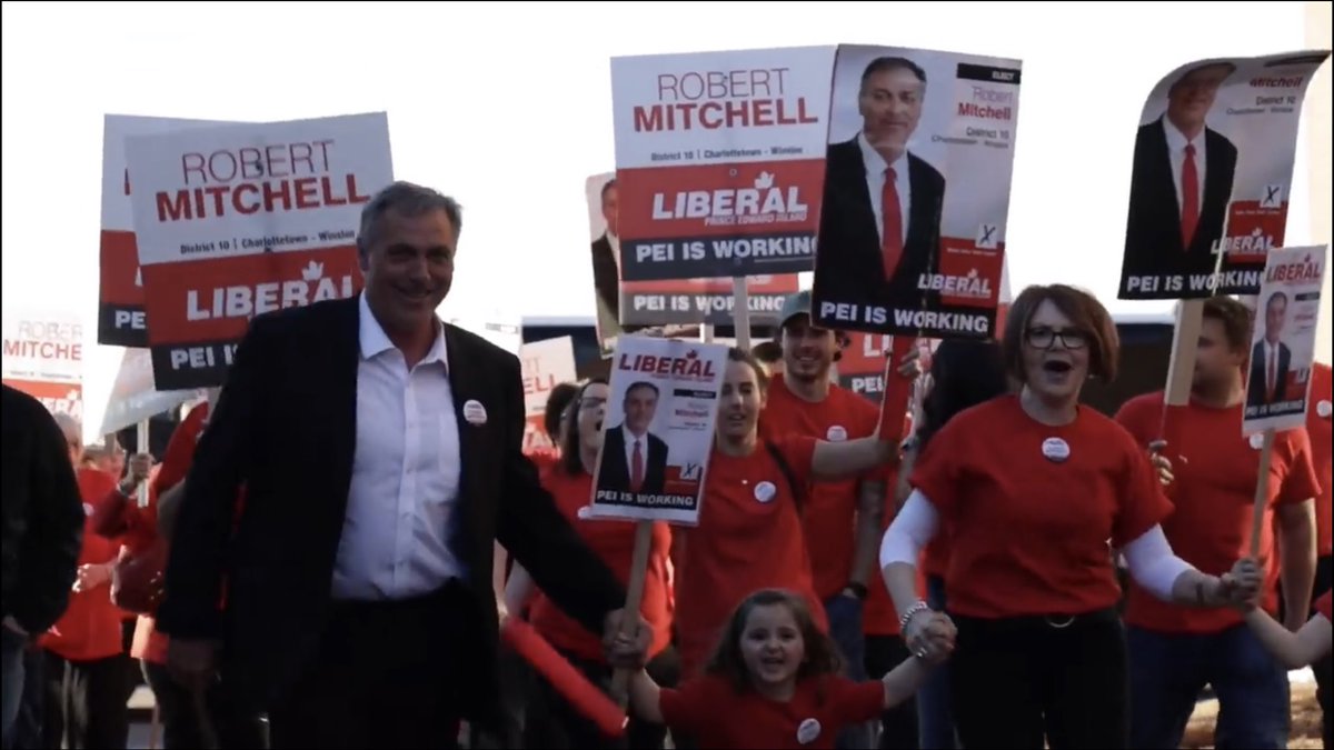 Robert Mitchell tweet media