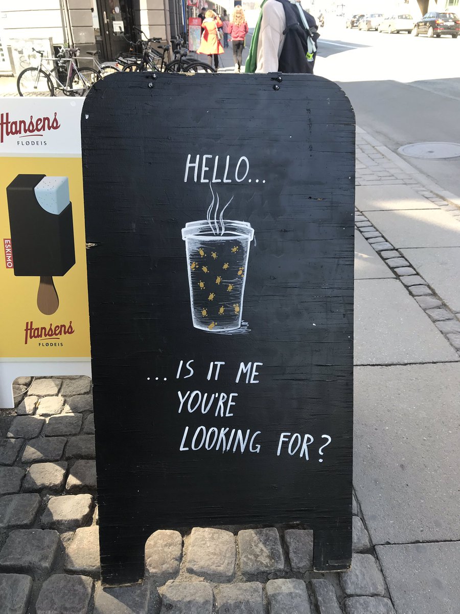 FntsyWlkr's tweet photo. Spotted in Copenhagen.
#CIIF19 #GetYellow #IKnowJaySukow https://t.co/DZusMduyPR