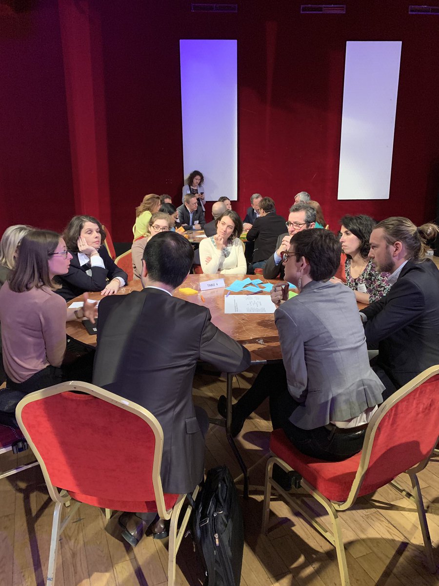 #CollectiveImpact2019 des centaines d’idées en lien avec le #travail de demain <a href="/CI_Festival/">COLLECTIVE IMPACT</a> @LepC_France #worldcafé