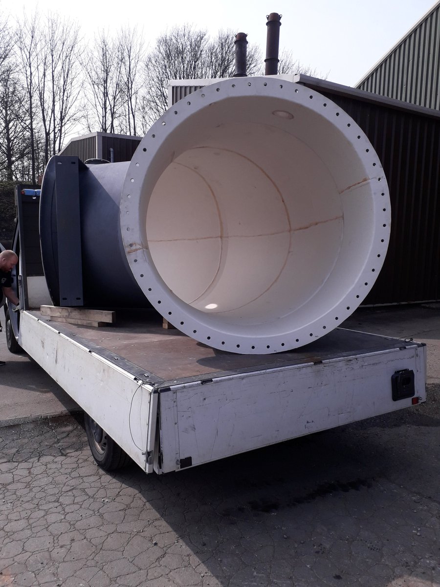 YRL_Rubber's tweet photo. Large bend that required old lining removing and rubber lining completed all within 6 working days. #rubber https://t.co/KWX7Xqqmlp