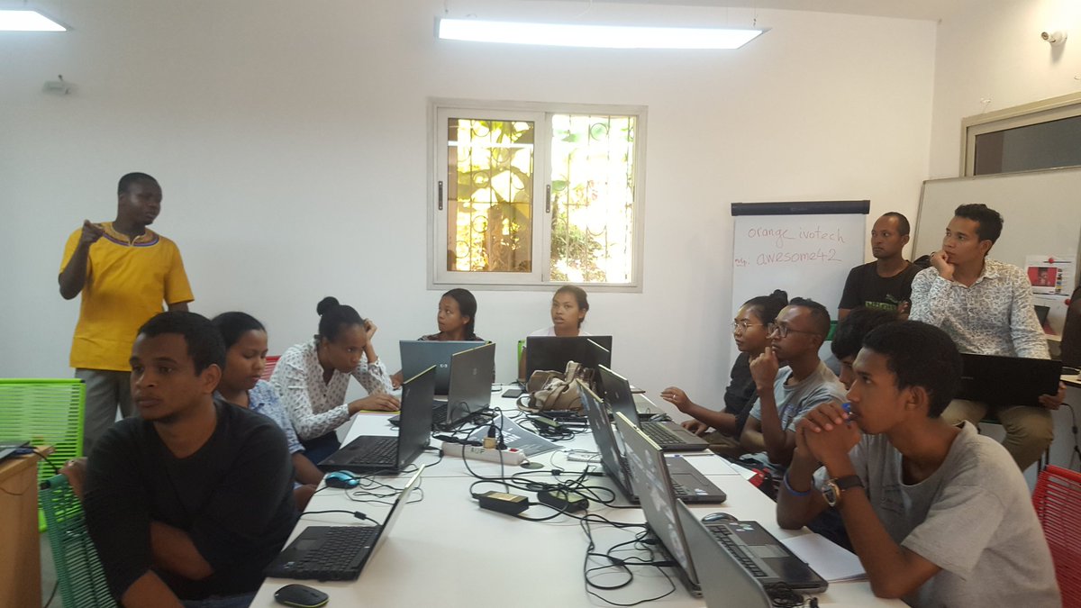 fanevanjanahary's tweet photo. #ActionOsmMg2019 formation sur la création et utilisation de données #OSM.
Jour 1: introduction #osmtracker et @josmeditor
#LesLibresGéographes #map4mg
Avec @rmandavid1 de @OSMTogo, @BriceRamamonjy et @privatemajory @OSM_Mg et @SeverinGeo de @ProjetEOF https://t.co/cf6Xe2APgL