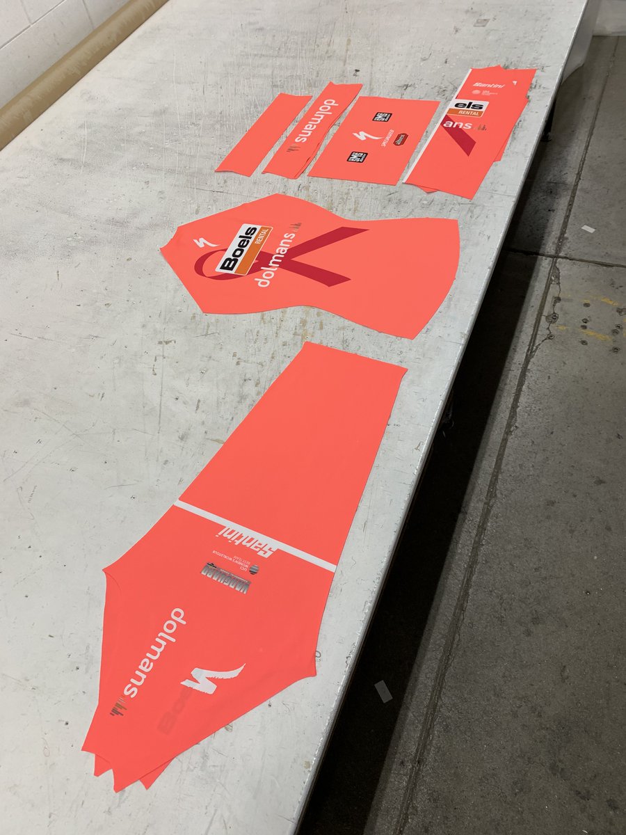 SANTINI_SMS's tweet photo. For our April #kitofthemonth we are giving you a look behind the scenes of the making of the special Pink Ribbon kit. Share and like this post and BID on limited edition Boels Team gear to help the initiative.
Link: https://t.co/nUfxFRTMO5
#boelsdolmans4pinkribbon https://t.co/cMVOJx44s2