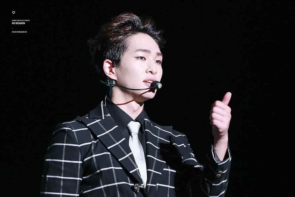 Jinki and his forehead attacking me like no ends. 