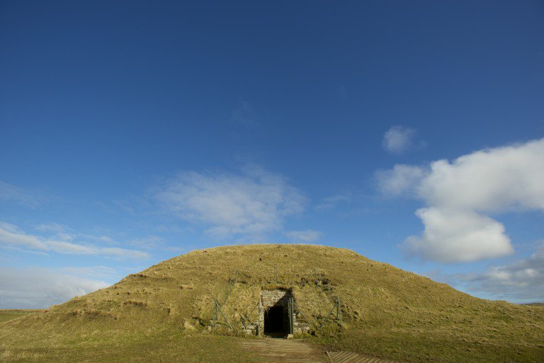 HistEnvScot's tweet photo. Skara Brae, Maeshowe, the Stones of Stenness and the Ring of Brodgar together make up the Heart of Neolithic #Orkney. These ancient, enthralling landscapes give us exceptional insights into the society, skills and spiritual beliefs of the people who built them. #WorldHeritageDay https://t.co/rciHjeFQqs
