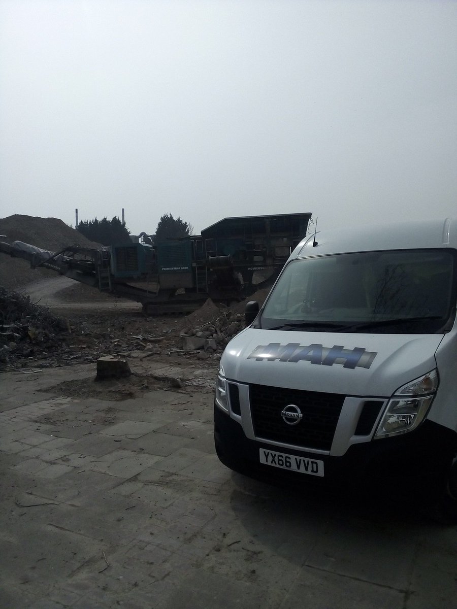 Midlands Engineers up and at it this morning! #coventry #ThursdayMotivation