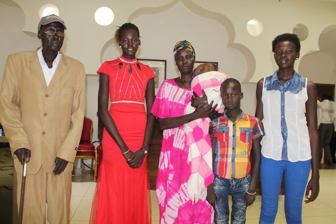 radiobakhita's tweet photo. Save the Children, #UNICEF and partners have reunited 6,000 children with their families after years of separation due to conflict in #SouthSudan.
@SCSouthSudan https://t.co/xdD73usvas