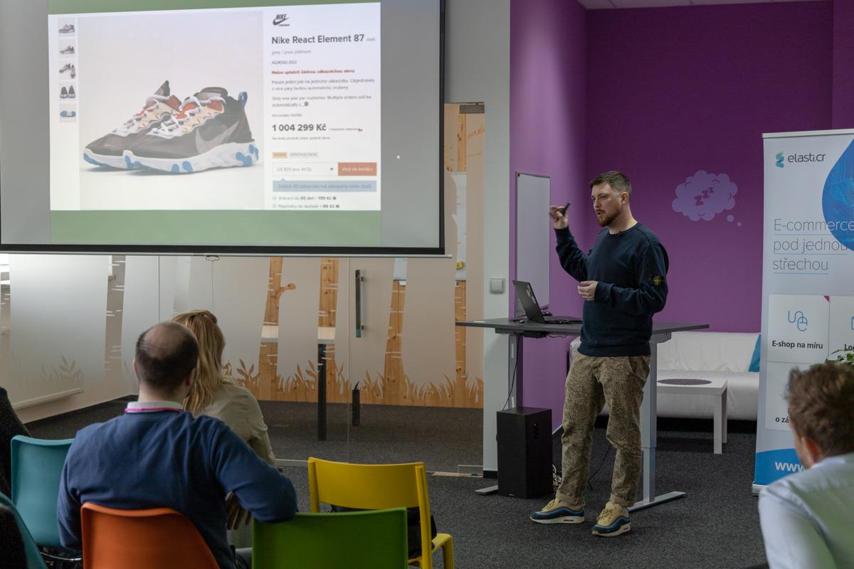 Hubbr_Coworking's tweet photo. Sobotní #MarkethinkDay objektivem fotografa. Máme fakt radost, že nápad první markeťácké mini-konference na Vysočině se stal realitou.

Obrovské díky vám za účast, podporu a skvělou atmosféru. A všem 9 speakerům. Celý album najdete tady > https://t.co/jShmYNkXop https://t.co/1yviiGozlj