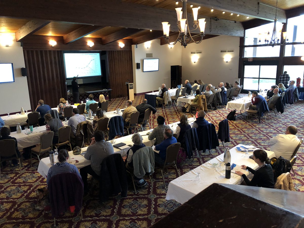 jcwcelb's tweet photo. @PSUDairy  @PennStateCrops  and @PSUExLivestock  had excellent discussion on corn silage with Dr Limin Kung from University of Delaware https://t.co/r74cjpFKl8