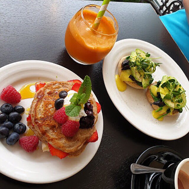 Join us for BRUNCH tomorrow &amp; Saturday from 10am-3.30pm (we’re closed Sunday and Monday 💚💐 #easter #brunch