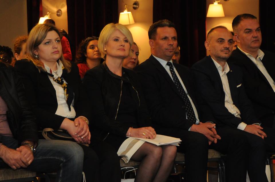 Агенцијата за вработување e посветена на политиките за социјална инкузија и економско јакнење на младите во ризик, за што доби благодарница од СОС Детско село