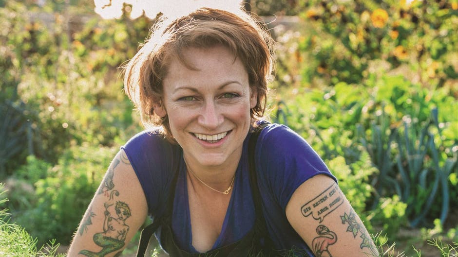 „Essen ist viel zu billig“ – Buchautorin Sophia Hoffmann erzählt im Interview, was ihr gegen #Lebensmittelverschwendung tun könnt: ze.tt/essen-ist-viel… #zerowaste