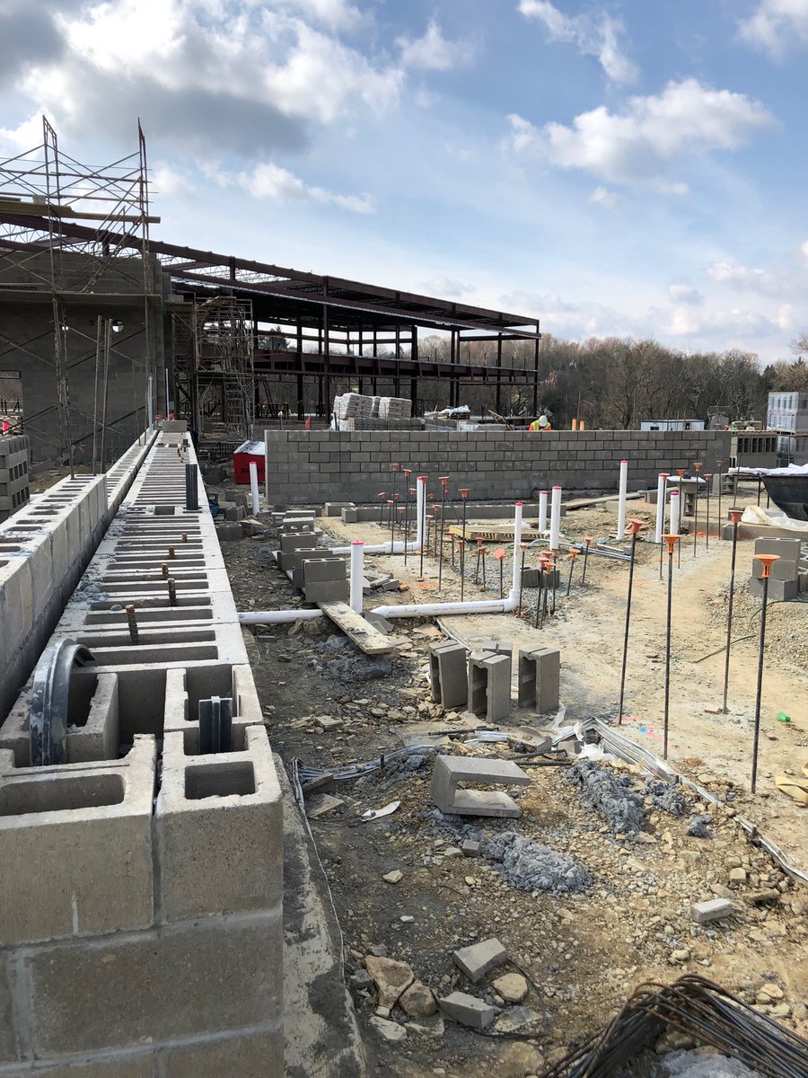 JeffreyMerritt1's tweet photo. Exciting progress by the construction team ⁦@PetersTwp⁩ new HS project. ⁦@Reynolds_Ent⁩ proud to be leading this effort #ReynoldsBuilt https://t.co/K7UKeT0NFJ