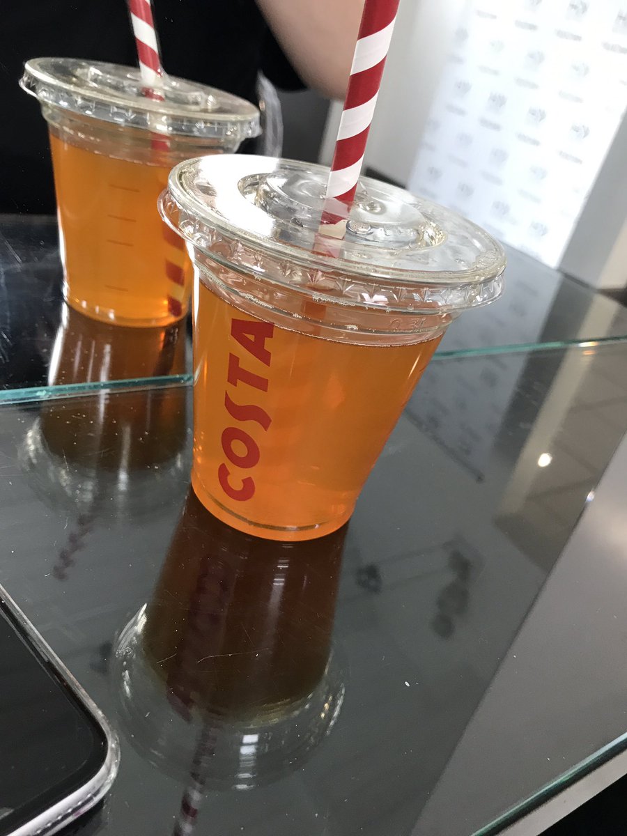 Lizziemaew's tweet photo. @CostaCoffee any reason why my ice tea was served with no ice? #FirstWorldProblems https://t.co/vrWLqhd8Vl