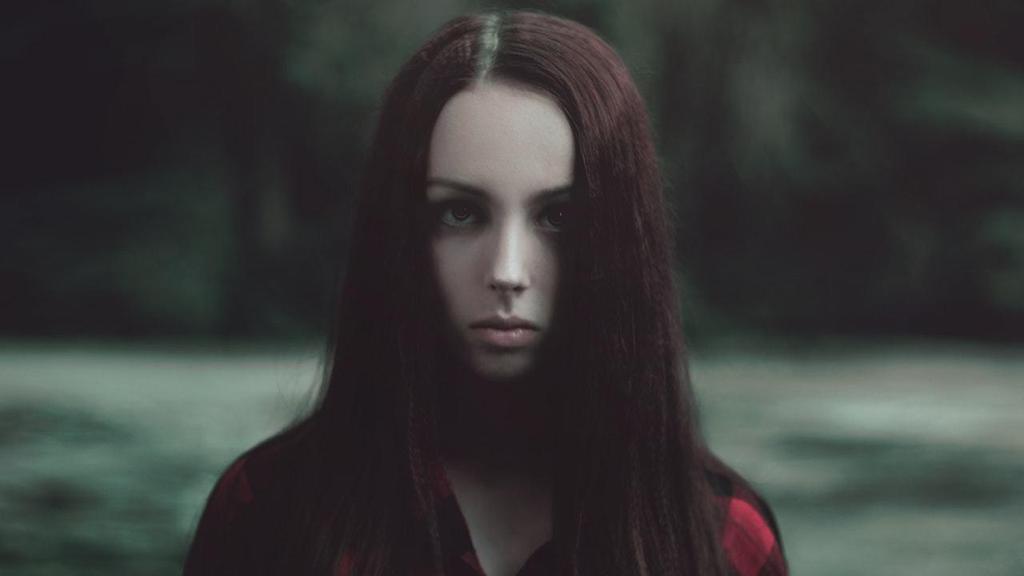 daughterrising's tweet photo. "In effect you are saying, ” Mom here is where I stand,  you decide how you will show up in my life.”" https://t.co/otzsCGoyy3 #no contact #narcissistic mother #dealing with a difficult mother https://t.co/ZBmZKN9lmc
