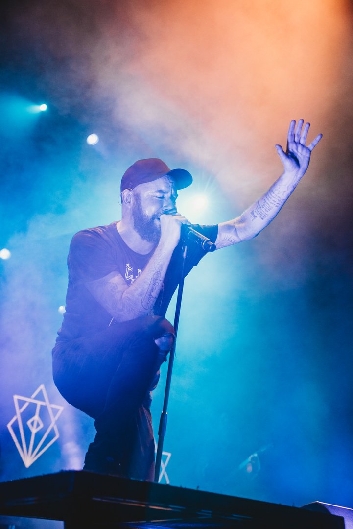 InFlames_SWE's tweet photo. Thank you for the love, France - See you TONIGHT Zürich 🤘 😈 

TIX + VIP @ https://t.co/oxUdKWHX5l 🔥 

📸: Heather Koepp Photography https://t.co/7lIF3KXWvu
