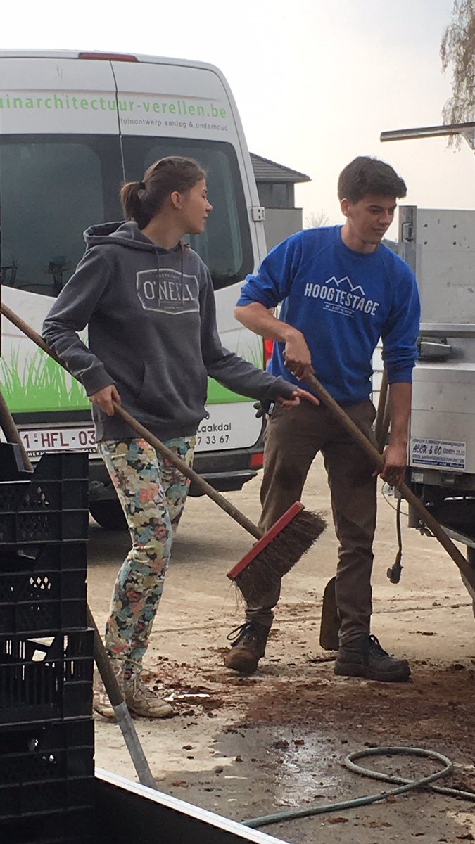 Vakantiejobbers @ work
tuinarchitectuur-verellen.be