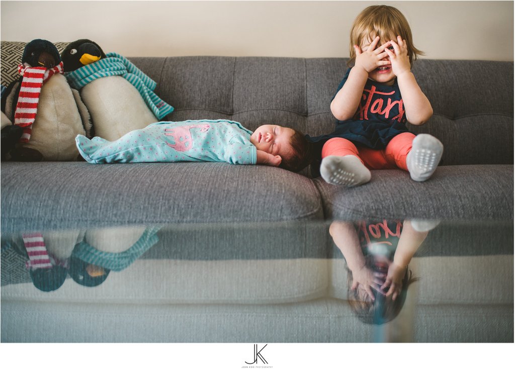 JohnKOOphotography.com | E feat. L |⁣ ⁣
*
#PeekaBoo :)⁣ Cute!
⁣*⁣
#MontrealFamilyPhotographer⁣ #familyphotography⁣ #montrealfamilyphotojournalist #newbornphotography⁣ 
#familyphotojournalism  #kidsforreal⁣
#ourtinymoments #familyphotojournalist