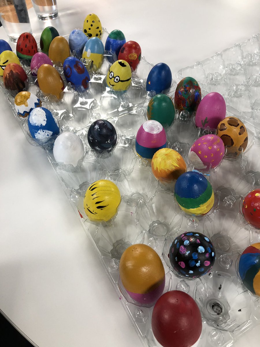 jortizsabate's tweet photo. Egg painting station #CreativeNest https://t.co/FWBACCpRTq