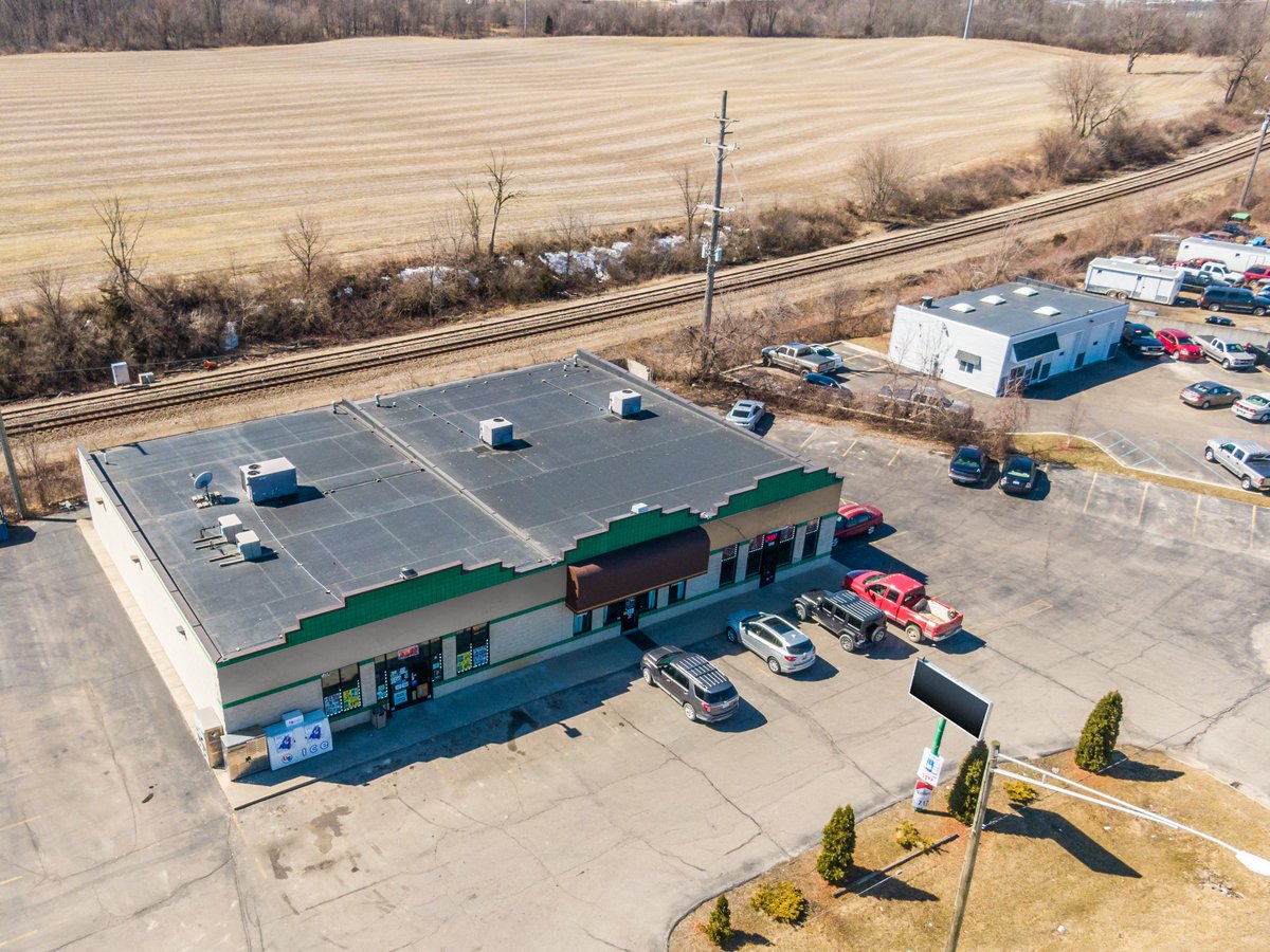 SabaSells's tweet photo. 🍺🥃⛽️
Great Opportunity to own a newer 3 unit plaza in Lapeer, MI on a heavily traveled road. Liquor license and gas station drawings included in sale. Offered at$1,700,000 #investors #investment #gasstation #ForSale #commercialrealestate @MichREALTORS @MIRealEstatePho @LoopNet https://t.co/J9QsGTOY6V