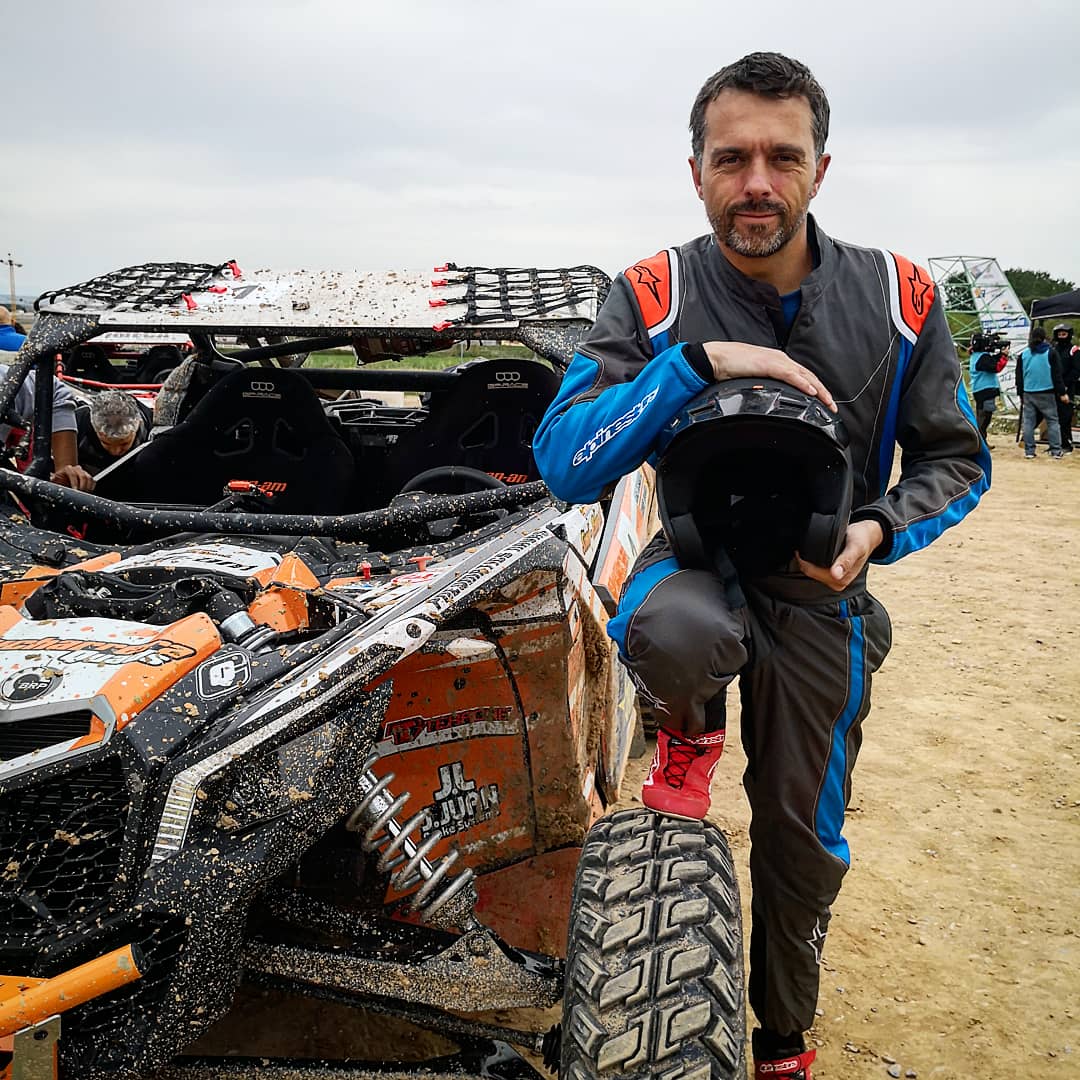 AlbertFabrega's tweet photo. Superjornada de adrenalina hoy, probando los coches del @CatalunyaRX! Tengo#miarmario a tope y me ha gustado tanto q me agradaría q alguien lo viviera la semana q viene en el @Circuitcat_cat. Entrada doble. Follow, retuit y 🍀 #gas #muchogas https://t.co/GUqbwPieWz