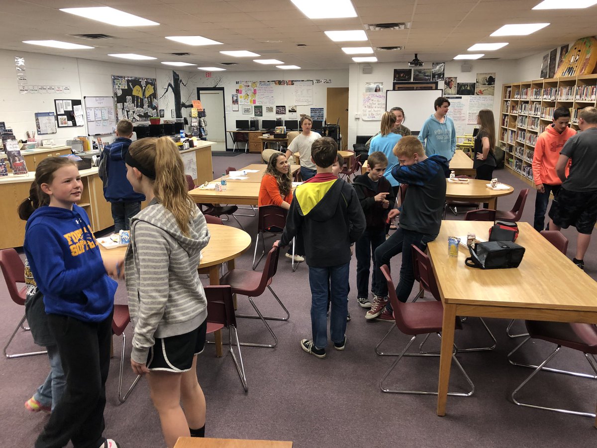 FordlandFca's tweet photo. What an amazing time learning about anchoring your identity in Christ rather than sports, careers, etc. God has given us each wonderful unique gifts to use to glorify his name and win souls to his kingdom! Happy Easter from Fordland MS FCA! #EaglePride https://t.co/gMSUyQ8ods