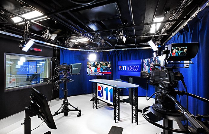 HumanCircuit1's tweet image. Human Circuit’s latest project with the City of Rockville’s Channel 11 turned an abandoned garage and holding cell into a broadcast production studio! ow.ly/8INY50qLixK