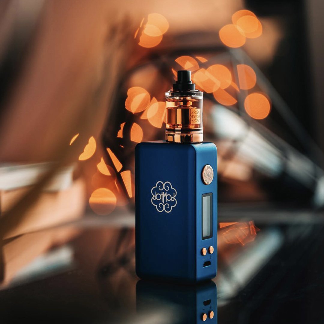 dotmod's tweet photo. Lights! Camera! Action! 📸

🌐: https://t.co/prTvoTQIM3
📸: igotvapor (on Instagram)

 #vape #dotmod #dotmtl #driptip #vapelyfe #vapegram #instavape #vapeporn #dotbox75 #75w #color #mixmatch #reflection https://t.co/9HfWYkkeiE