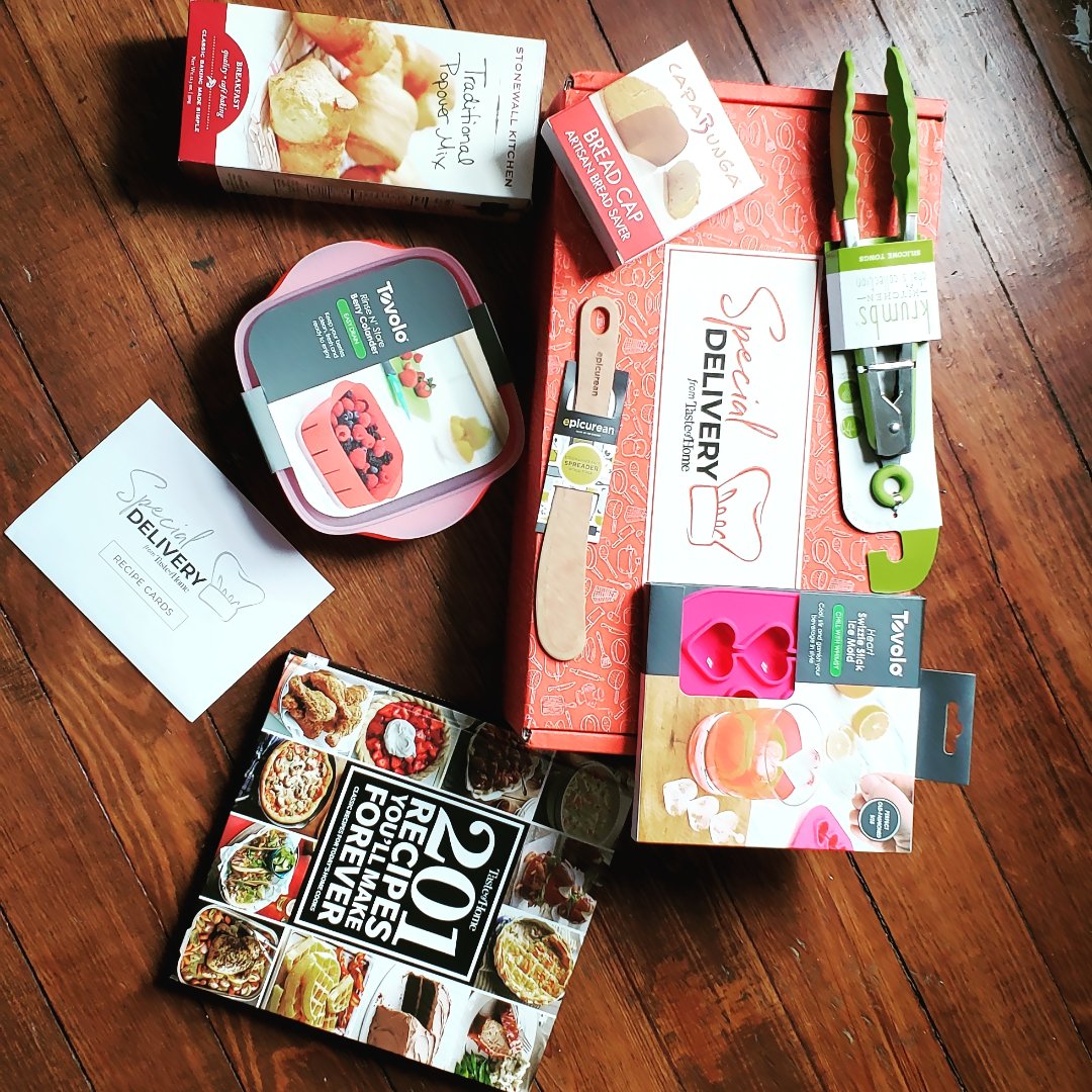 Kdhmpl's tweet photo. Use this link https://t.co/OJl3NiQVpP to redeem your DISCOUNTED @TasteofHome Box! @Influenster #complimentary #TOHSpecialDelivery https://t.co/xDnHK9Rae1