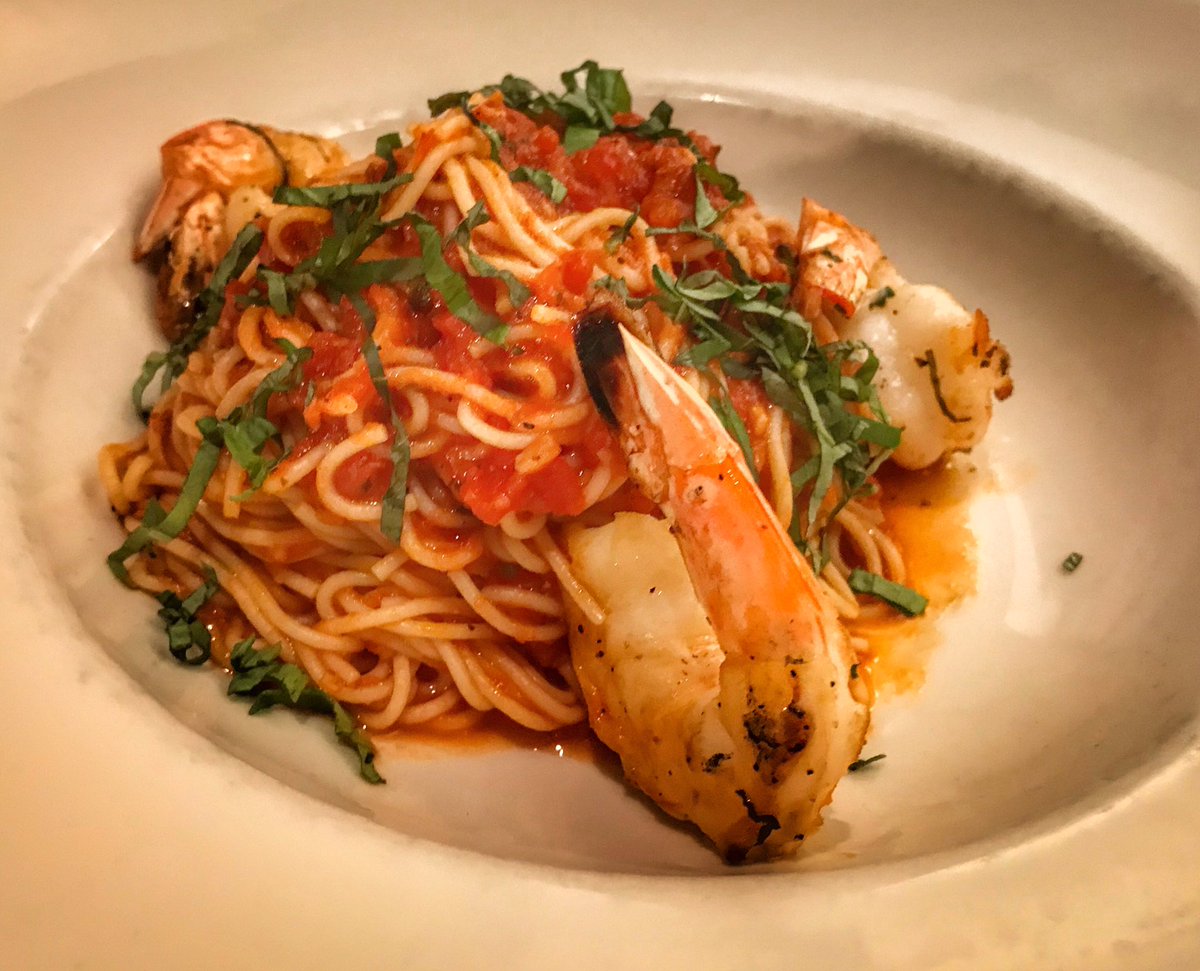 MeaganWristen's tweet image. Had the most delightful lunch at @TheGrill at @GalleriaDallas last weekend. I had the chicken picatta! #visitaddison #addisontx #playandstayaddison