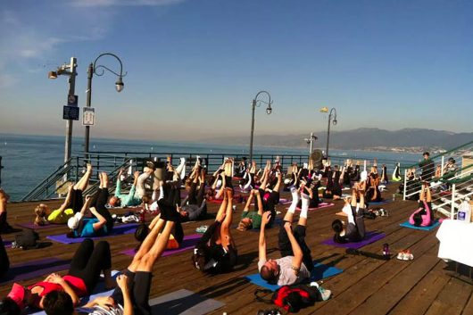 Littlelaluxury's tweet photo. Kick up your workouts at Roga. Join the run at 8AM and/or the free #yoga class led by Paula Tapia at 9AM Saturday, April 20, 2019 @SantaMonicaPier! ❤ Deets: https://t.co/3PBiWExB81 https://t.co/E52bq5jUYw