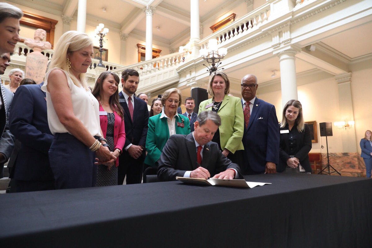 GovKemp's tweet photo. By signing #SB158, #HB281, and #HB424 today, we will strengthen our laws to protect the vulnerable from harm, hold bad actors accountable, and equip community leaders with the tools that they need to ultimately end human trafficking in our state. #gapol https://t.co/2LiwVURJBe