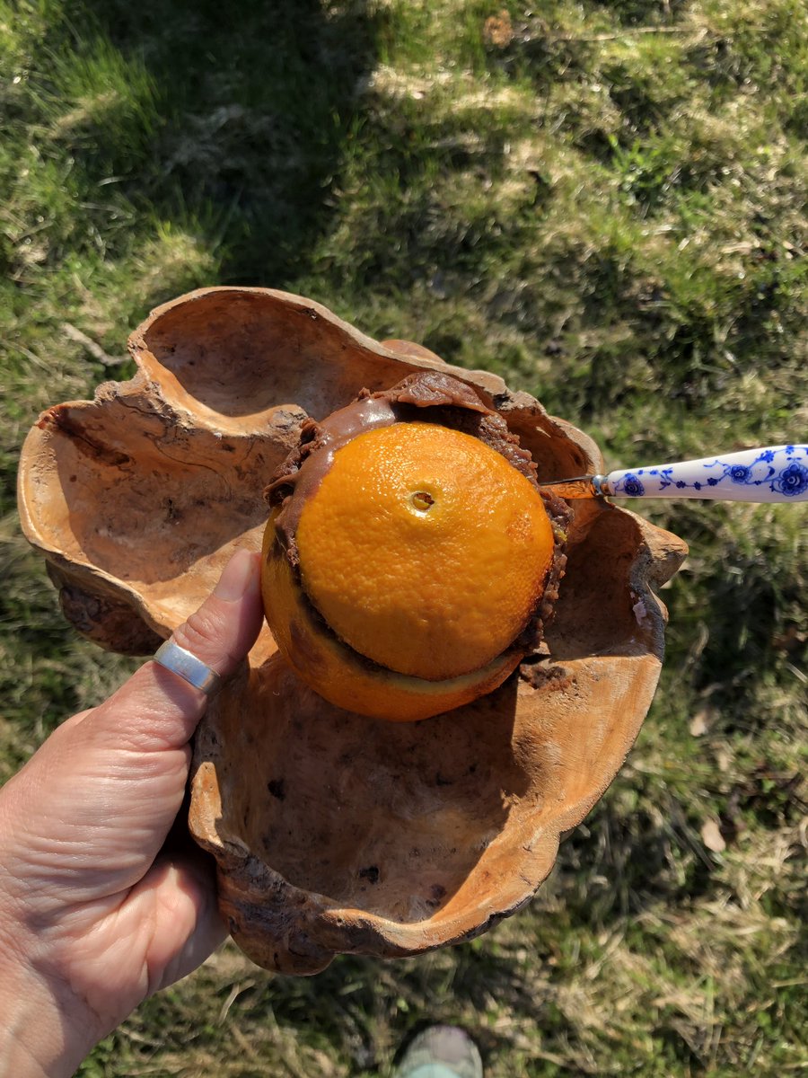 Chocolate orange brownies...the perfect #outdoor #campfire treat for the holiday weekend mammasschool.co.uk/outdoor-cookin… 🔥#bushcraft #wildernesswomen #sheexplores #friluftsliv #getoutside <a href="/getoutmorecic/">Get Out More CIC</a> <a href="/femadventure/">Kvinnliga Äventyrare</a> <a href="/Frilufts/">Friluftsfrämjandet</a>
