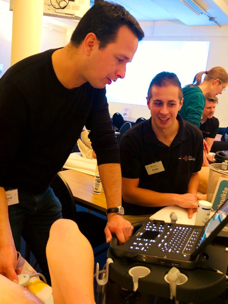 DutchEUS's tweet photo. Geef je echoervaring een boost 💪🏻!!
Haal 100 gesuperviseerde echo’s op 1 dag met instructeur:deelnemer ratio van  1 op 1!!

Nu extra scandagen op 21-22 nov ingepland!!

Wees er snel bij want het is zo vol!

Info &amp; inschrijving:
https://t.co/uVBxtYs1OO https://t.co/FuxISCRS7n