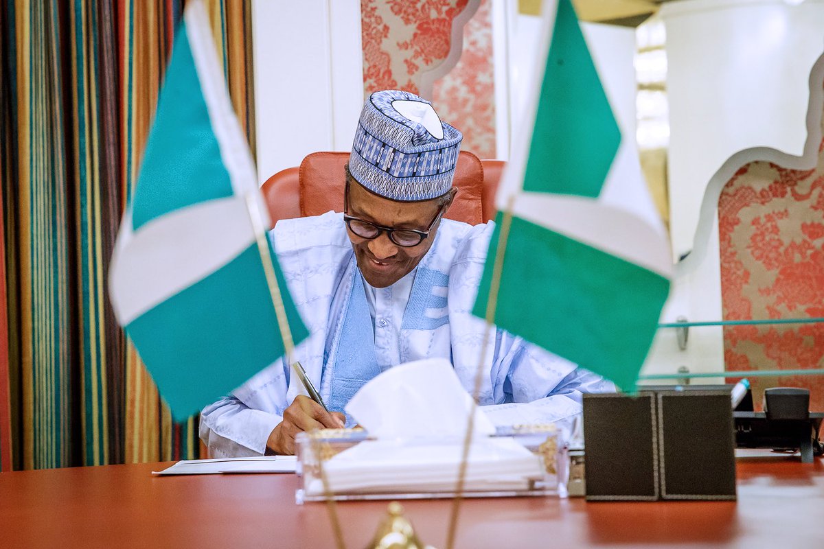 MBuhari's tweet photo. I signed the New National Minimum Wage Bill into Law today at the State House, eight years after the last review. I would like to express gratitude to everyone who contributed to this very important task, and reiterate our commitment to the welfare of all Nigerians. https://t.co/yb0tQxuZ0T