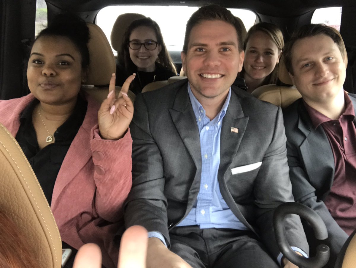 Enterprise_HRIS's tweet photo. On the loose for lunch with some of our KPMG buddies! https://t.co/crTLrnLNrs