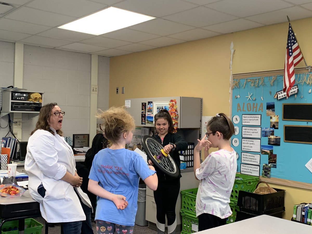 mrshaydenviolet's tweet photo. Scientists! Thank you High Touch High Tech for another great learning experience! @VioletAllStars #myLSPS https://t.co/14Ac12CapO
